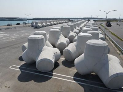 銚子漁港水産流通基盤整備工事（沖南防波堤（黒生）ﾌﾞﾛｯｸ製作その3）