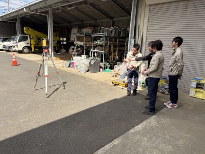 最新の測量機「杭ナビ」を導入！若手がリードする現場のデジタル化✨ | イベント情報